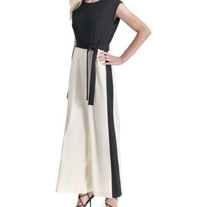 DKNY Elegant Black and White Sleeveless jumpsuit